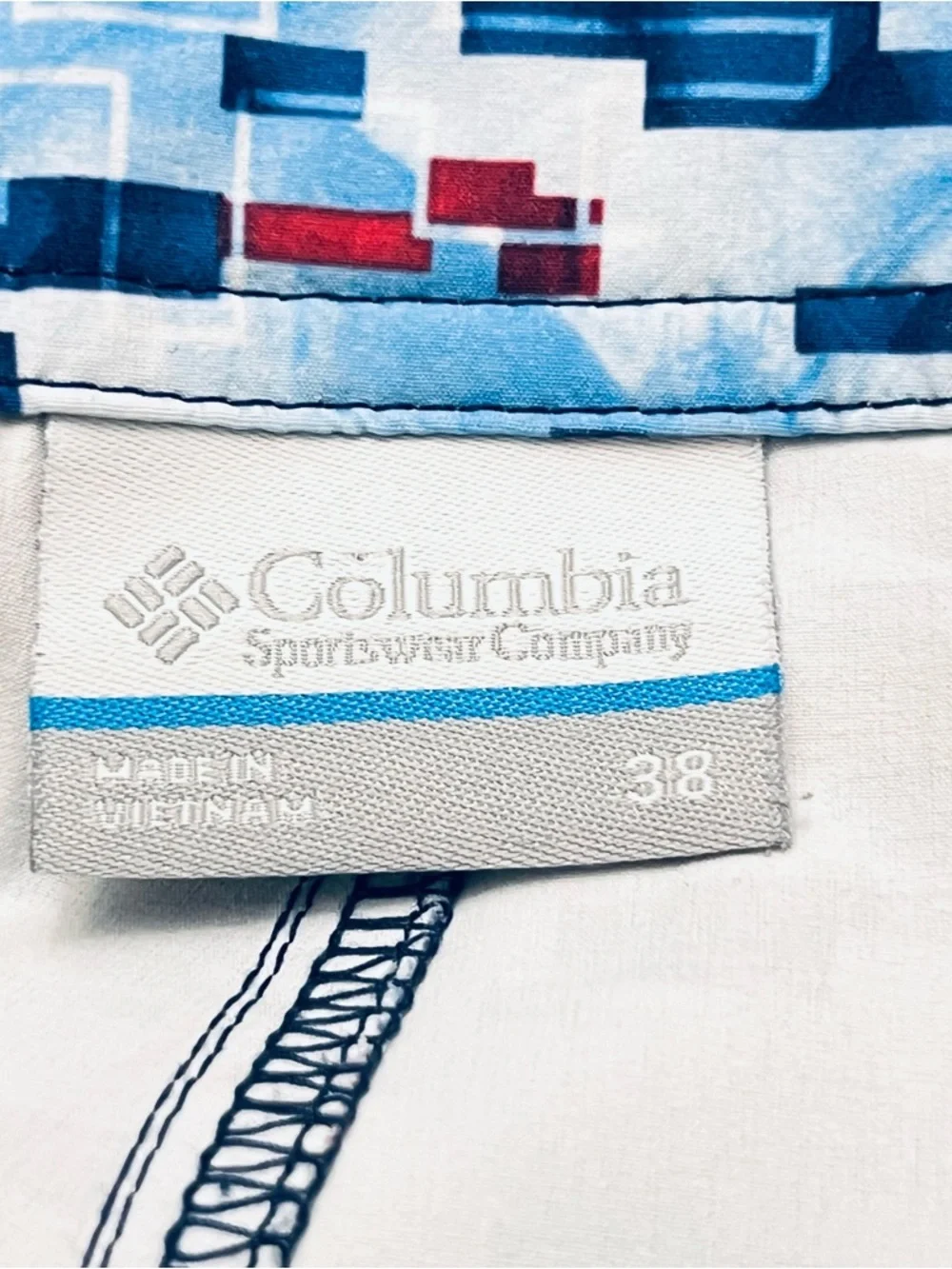 Columbia PFG Offshore Men's 38 Board Shorts UPF 50 Omni Shade Shield Geo Print